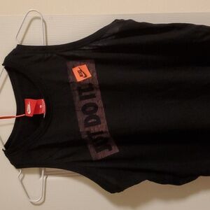 Women New Nike crop top